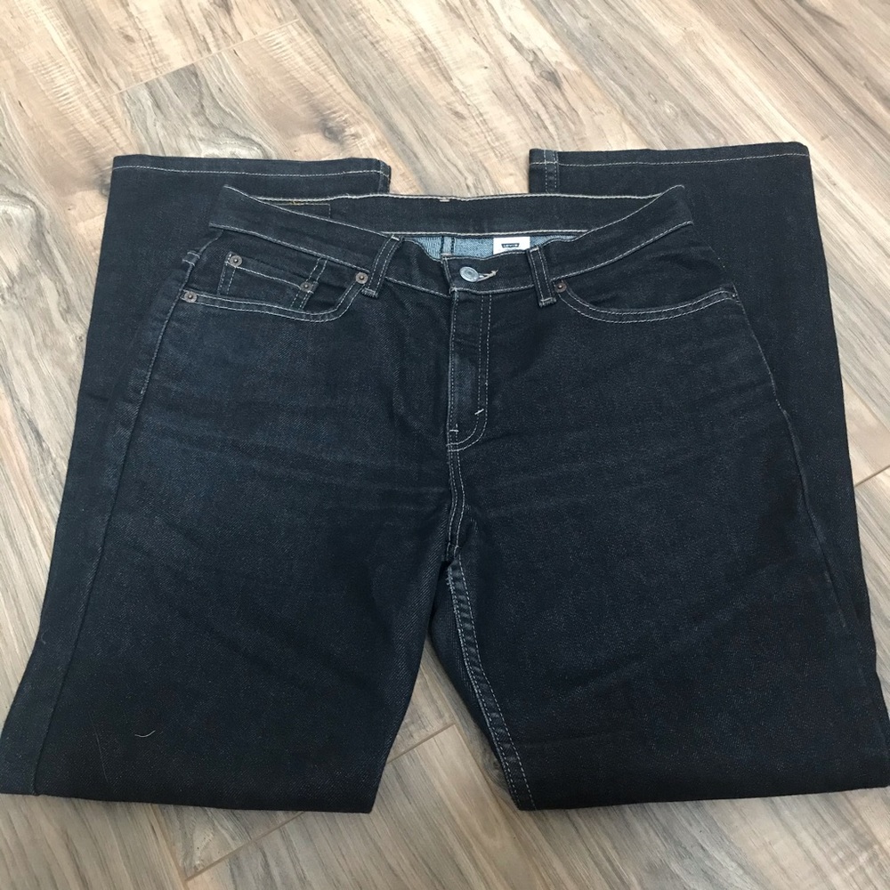 Women’s Levi 515 Boot Cut Jeans - Picture 5 of 10